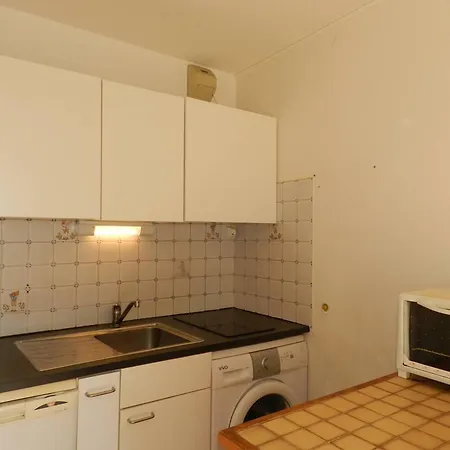 Apartment Charmant 2 Pieces Avec Terrasse, Parking Privatif, A 800m De La Plage Et Commerces, - Fr-1-251-783
